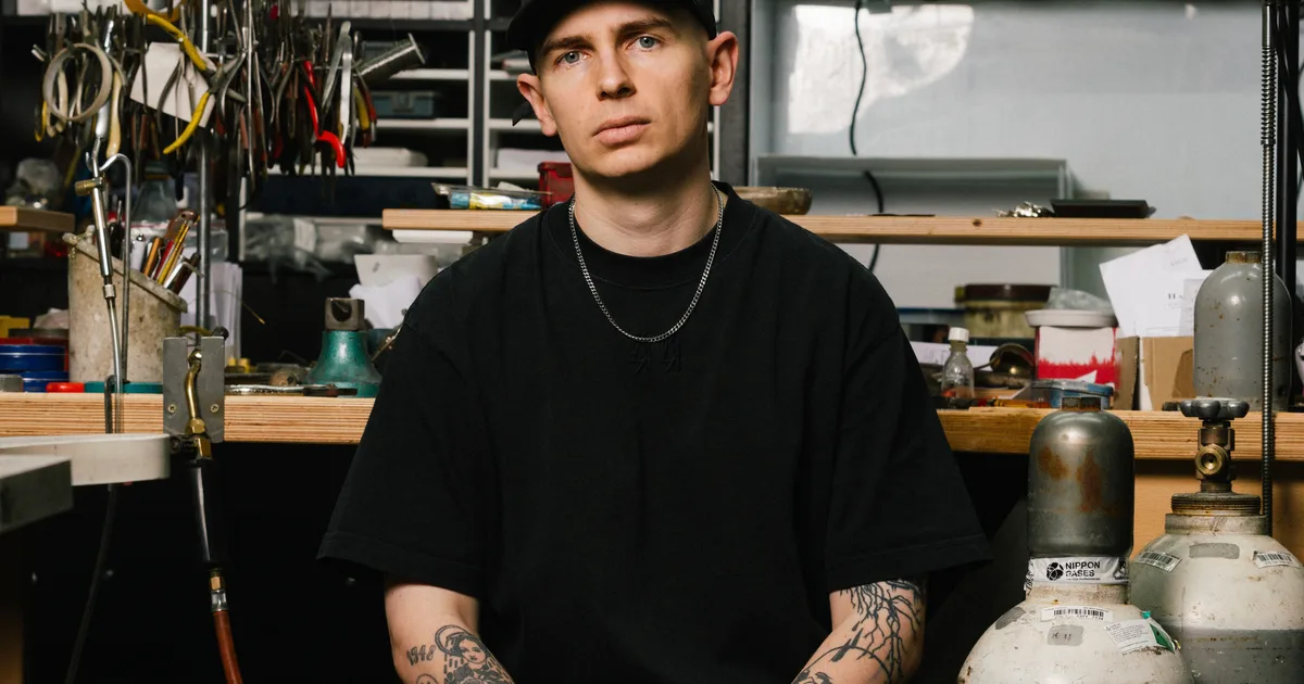 Klangkuenstler - Outworld — ADE