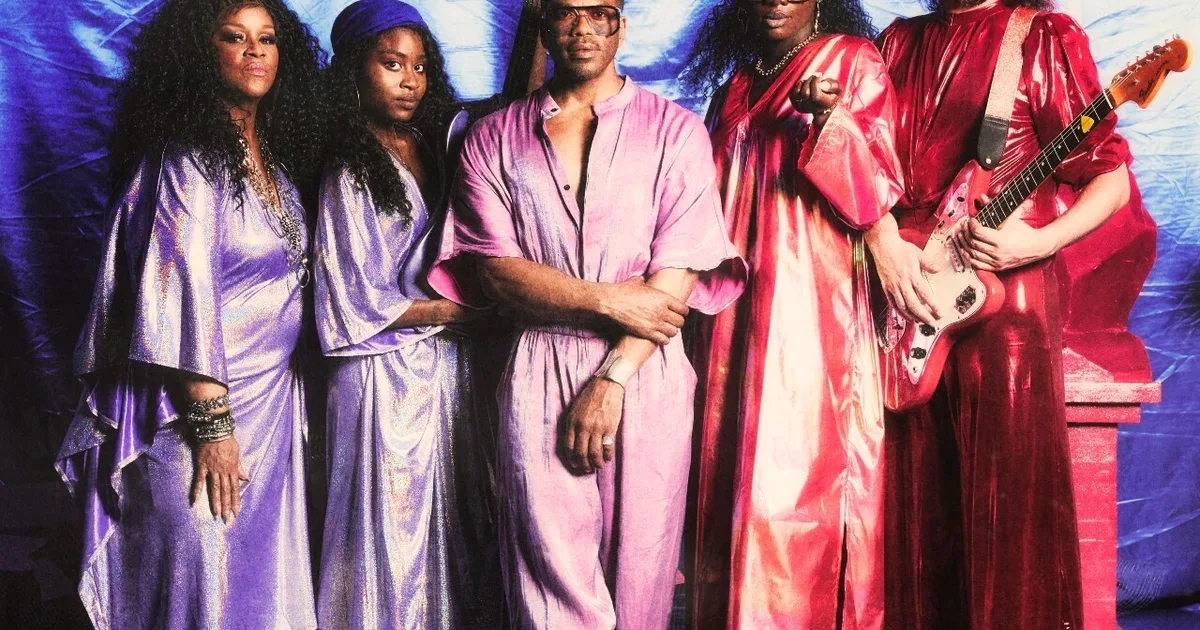 Arp Frique & The Perpetual Singers — ADE