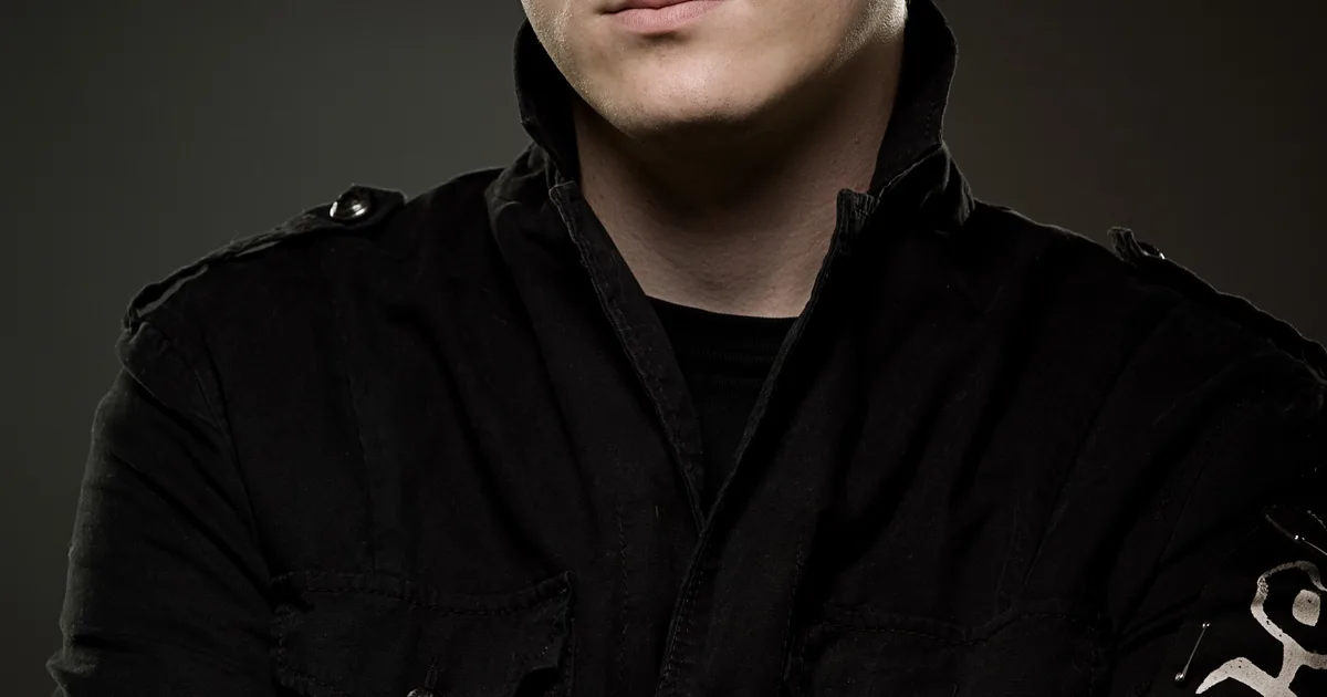 Dustin Zahn — ADE
